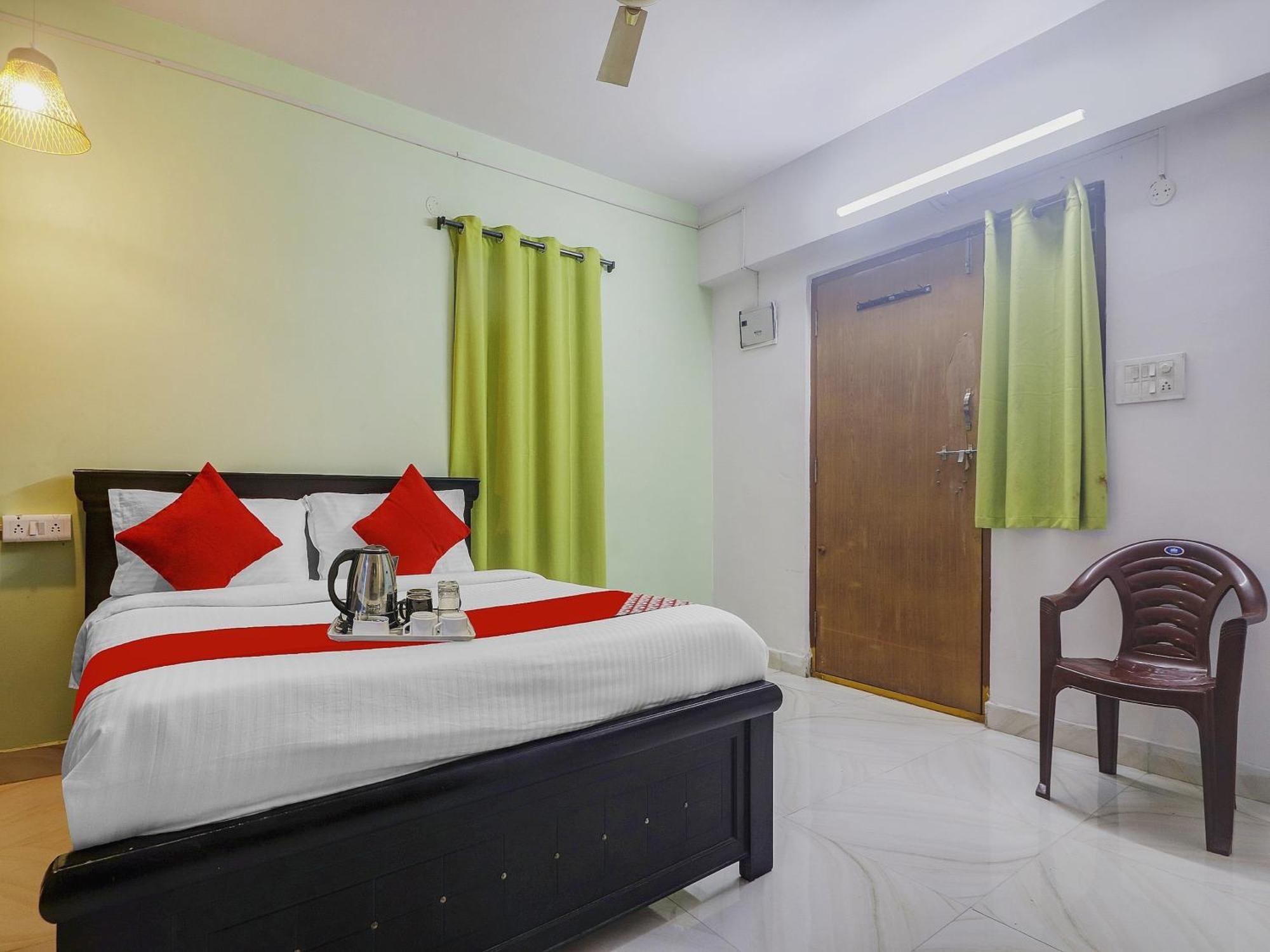 Hotel O Broholic Hotels Near Botanical Garden 하이데라바드 외부 사진