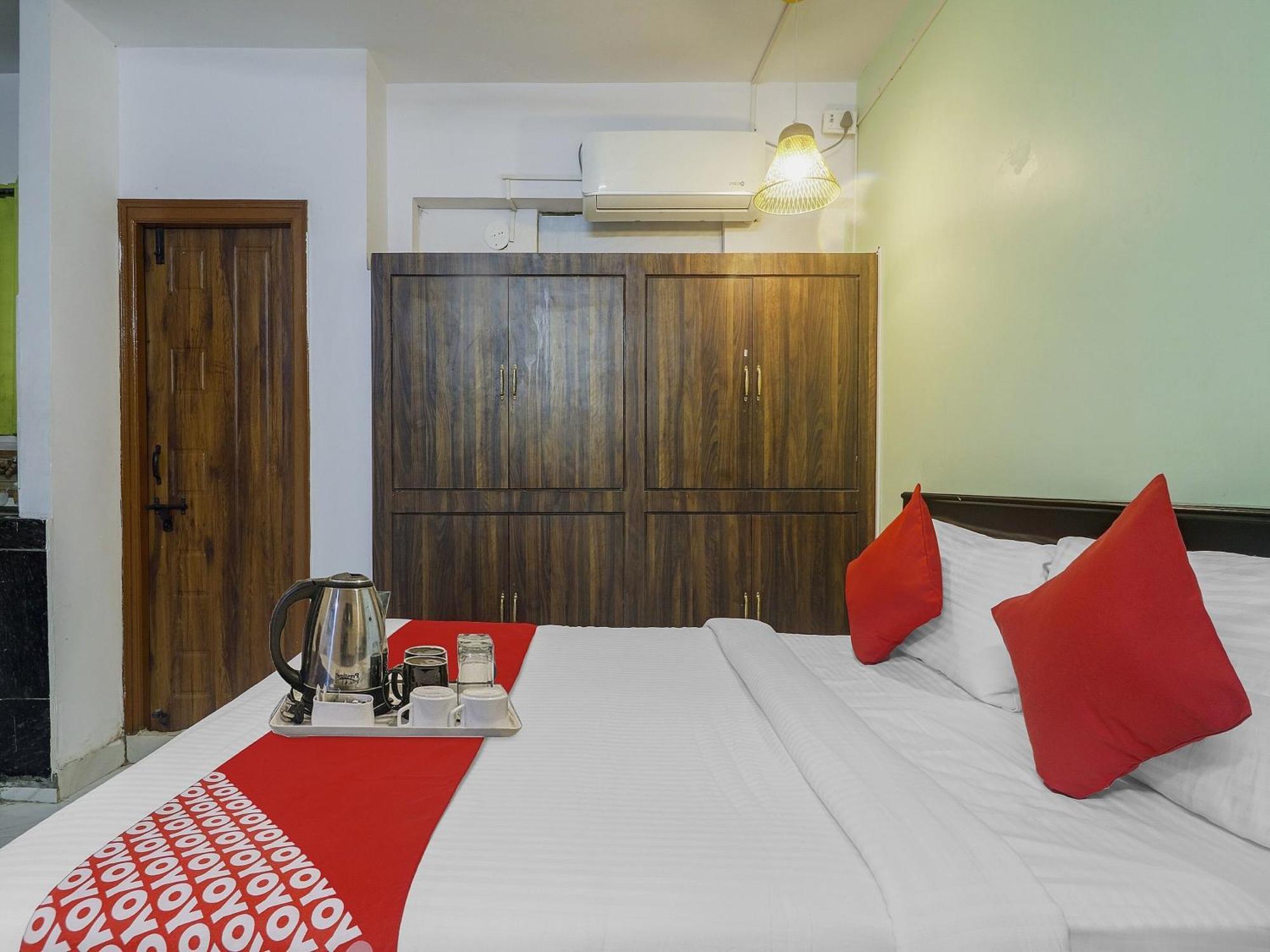 Hotel O Broholic Hotels Near Botanical Garden 하이데라바드 외부 사진