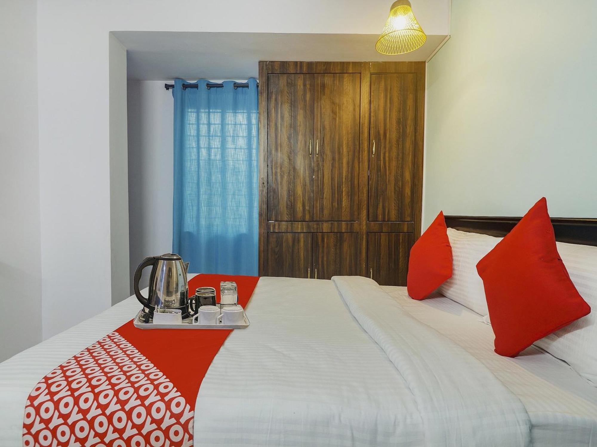 Hotel O Broholic Hotels Near Botanical Garden 하이데라바드 외부 사진