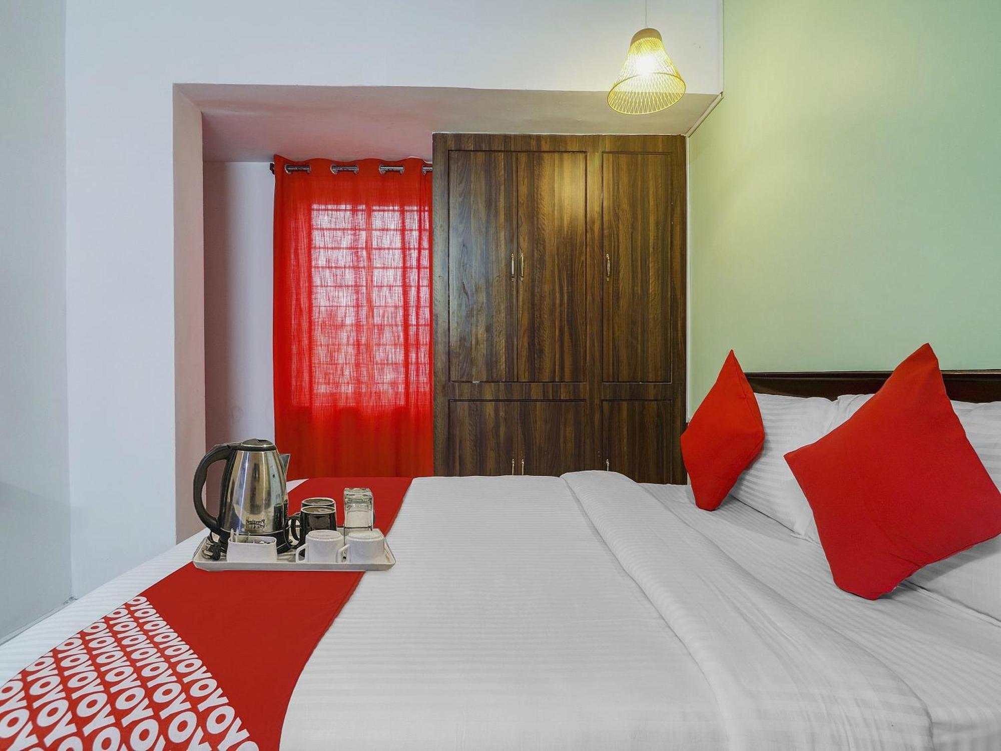 Hotel O Broholic Hotels Near Botanical Garden 하이데라바드 외부 사진